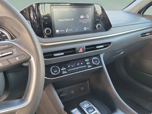 Used 2022 Hyundai Sonata SEL FWD image 12