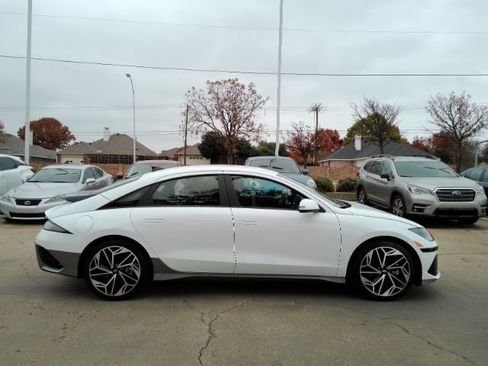 Used 2024 Hyundai Ioniq 6 SEL image 5