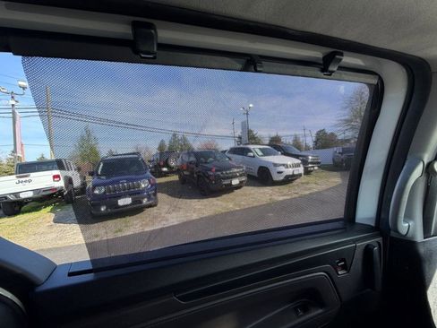 Used 2018 Honda Odyssey EX-L image 23