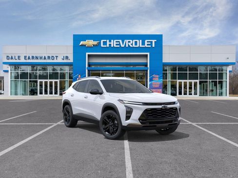 New 2026 Chevrolet Trax ACTIV w/ Driver Confidence Package image 2