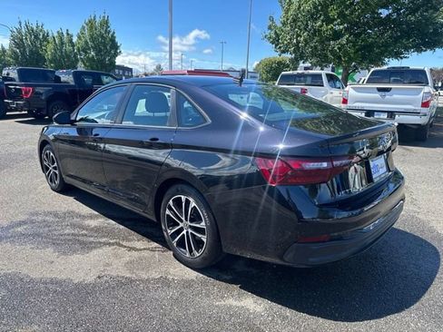 Used 2023 Volkswagen Jetta Sport FWD image 3