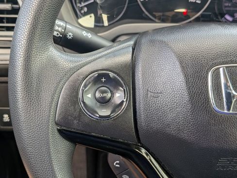 Used 2019 Honda HR-V LX image 21