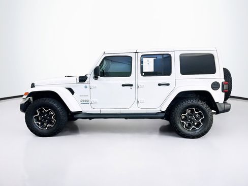 Used 2021 Jeep Wrangler Unlimited Sahara w/ Cold Weather Group AWD/4WD image 4