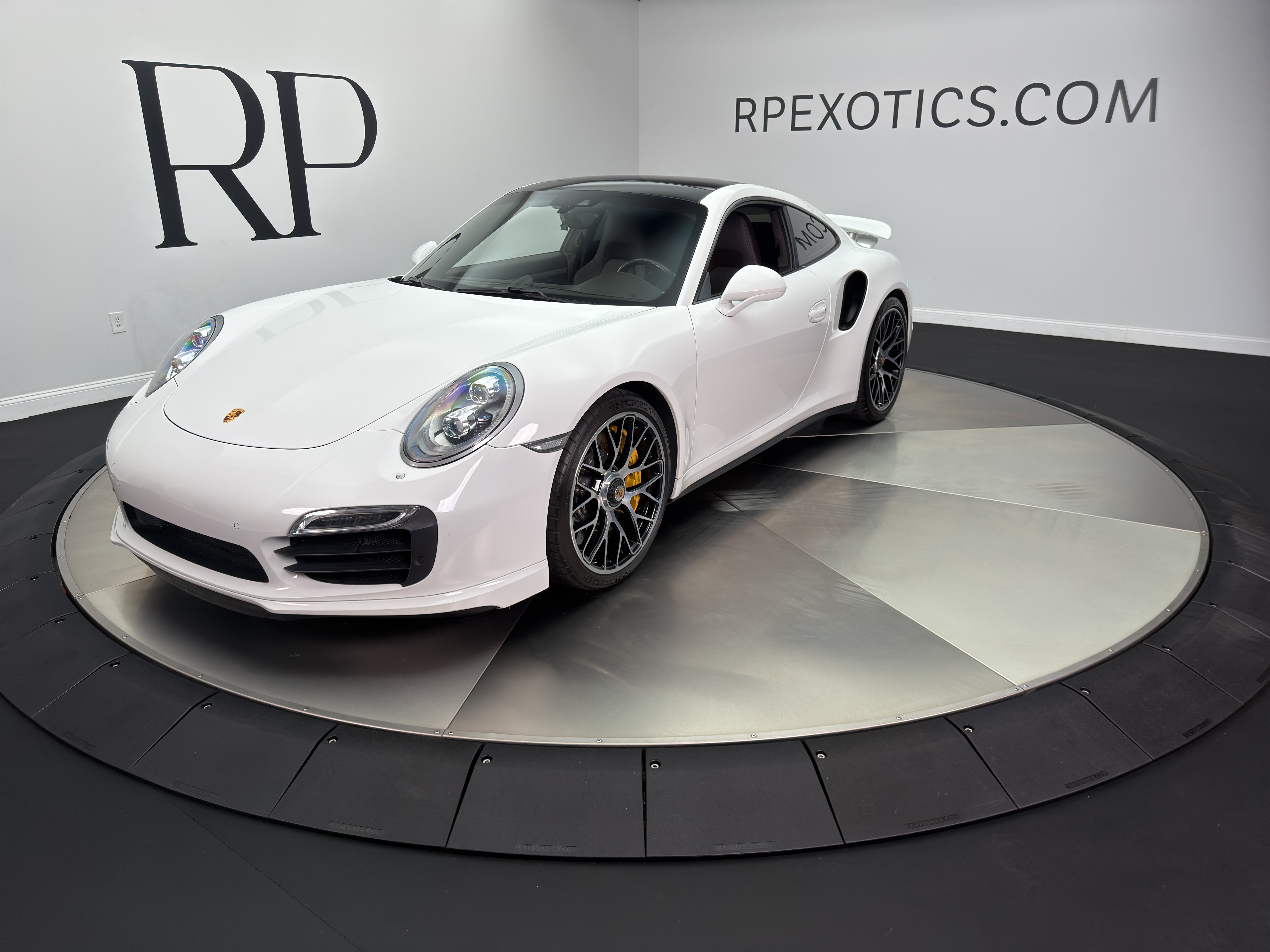 Used 2014 Porsche 911 Turbo S AWD/4WD image 1