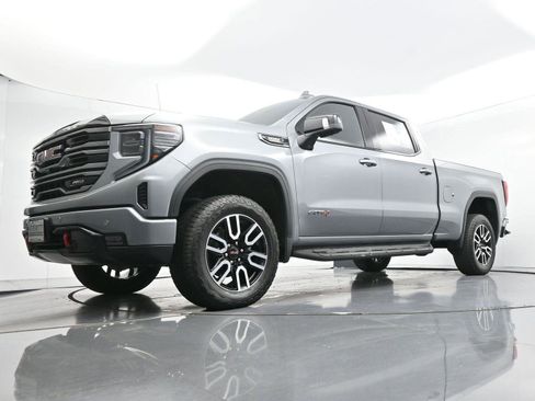 Used 2025 GMC Sierra 1500 AT4 w/ AT4 Premium Package AWD/4WD image 48