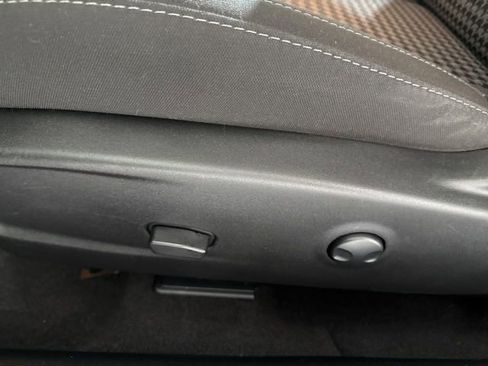 Used 2023 Dodge Challenger SXT w/ Blacktop Package image 18