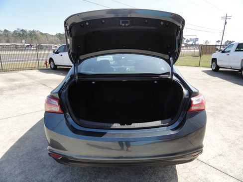 Used 2019 Chevrolet Malibu LT image 11
