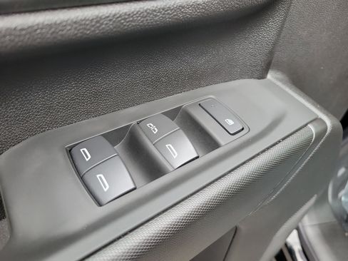 New 2026 GMC Sierra 2500 Pro w/ X31 Off-Road Package image 18