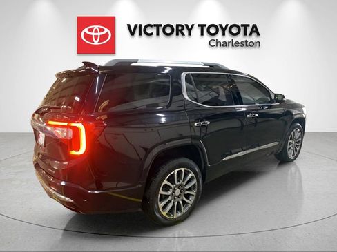 Used 2022 GMC Acadia Denali image 6