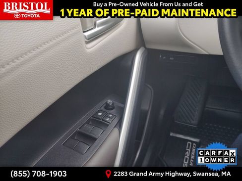 Used 2024 Toyota Corolla Cross XLE w/ Convenience Package AWD/4WD image 22