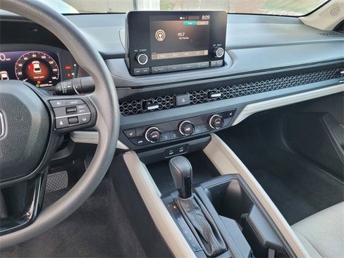 Used 2023 Honda Accord EX image 19