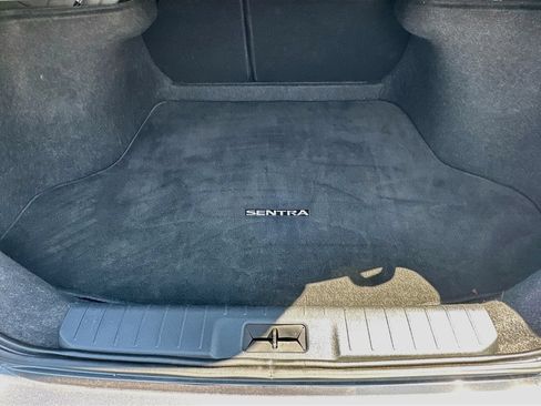 Used 2025 Nissan Sentra SV FWD image 31