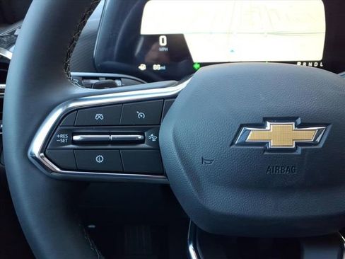 New 2026 Chevrolet Equinox LT w/ Convenience Package II FWD image 17