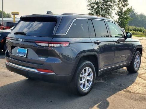 Used 2022 Jeep Grand Cherokee Limited image 4