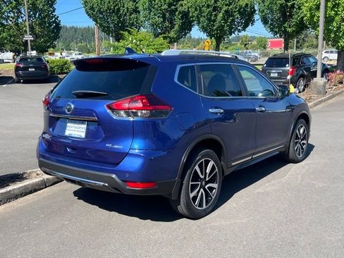 Used 2020 Nissan Rogue SL AWD/4WD image 6
