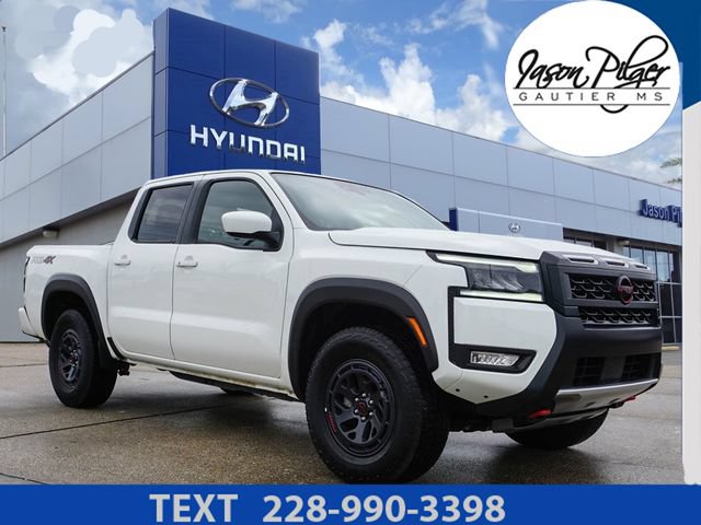 Used 2026 Nissan Frontier PRO-4X AWD/4WD image 1