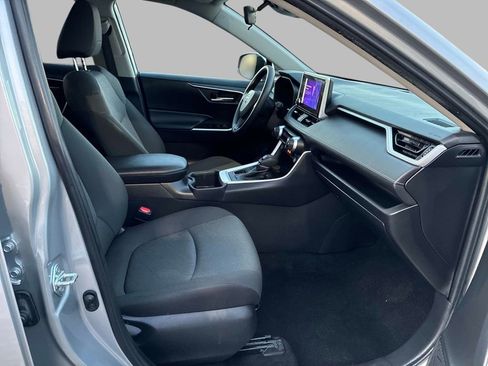 Used 2023 Toyota RAV4 XLE image 9