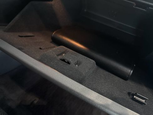 Used 2019 Jaguar E-PACE S image 46