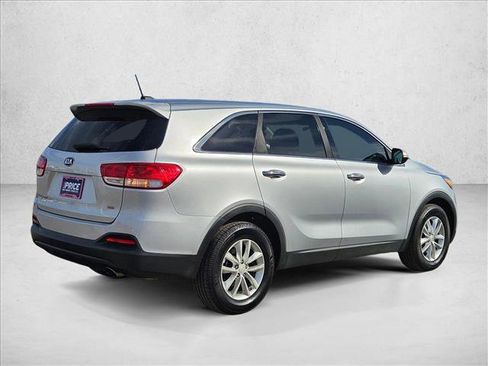 Used 2016 Kia Sorento L FWD image 5