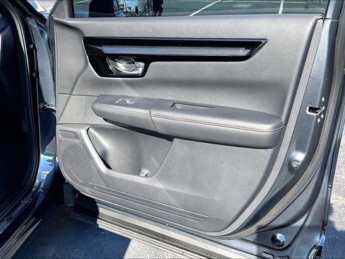 Used 2025 Honda CR-V Sport Touring image 23