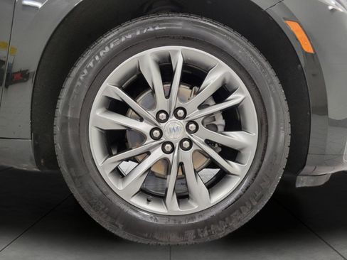 Used 2022 Buick Enclave Avenir w/ Avenir Technology Package AWD/4WD image 4