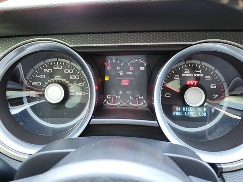 Used 2010 Ford Mustang Shelby GT500 RWD image 30