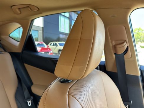 Used 2024 Lexus NX 250 FWD w/ Towing Package (2000 Lbs) image 21