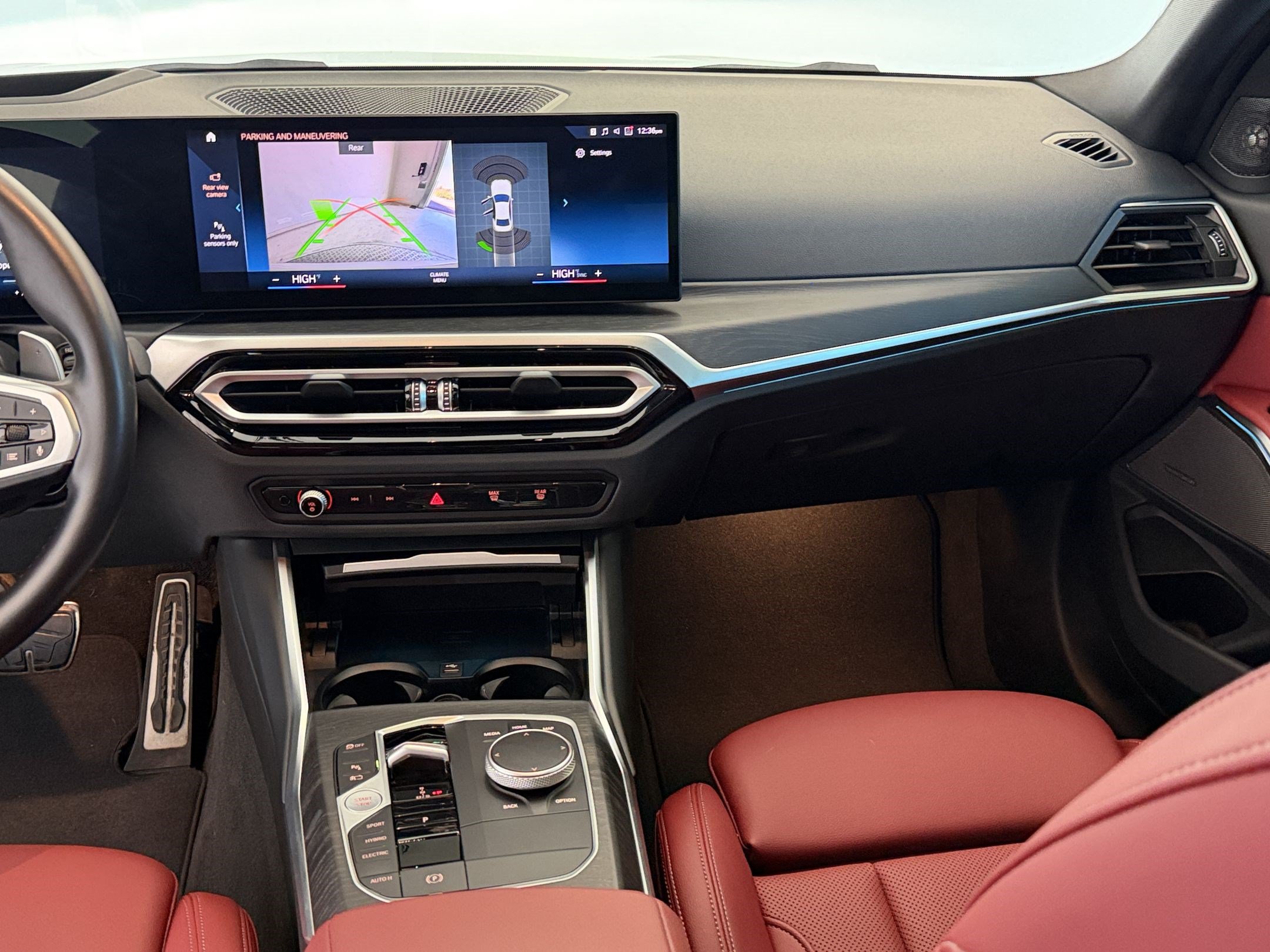 Used 2024 BMW 330e xDrive w/ Premium Package AWD/4WD image 19