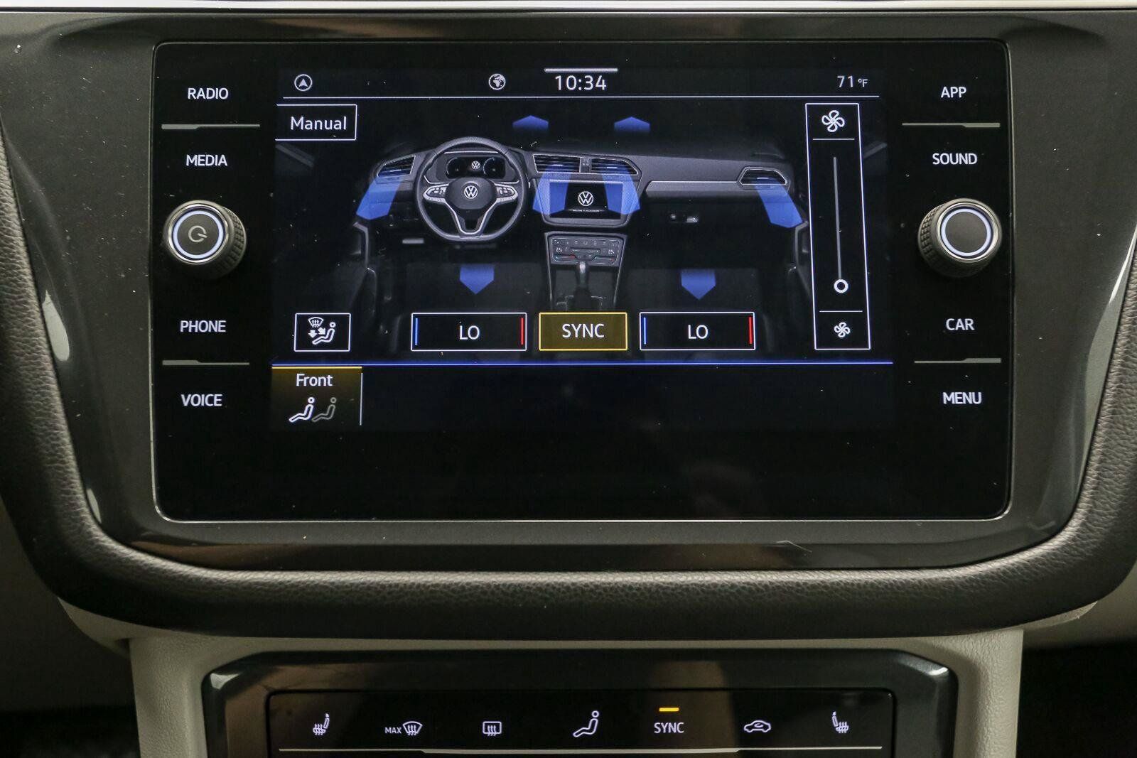 Certified 2023 Volkswagen Tiguan SE w/ Panoramic Sunroof Package FWD image 31