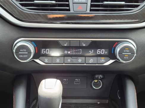 New 2025 Nissan Altima 2.5 SR w/ SR Premium Package image 25