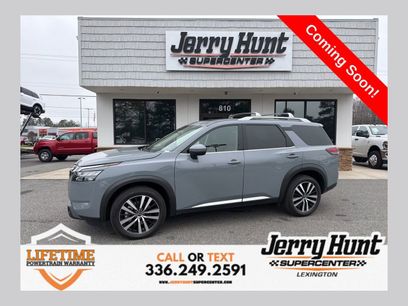 Used 2025 Nissan Pathfinder Platinum w/ Cargo Package