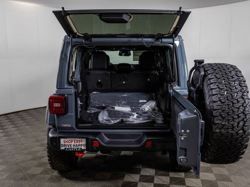 New 2026 Jeep Wrangler Unlimited Rubicon AWD/4WD image 34