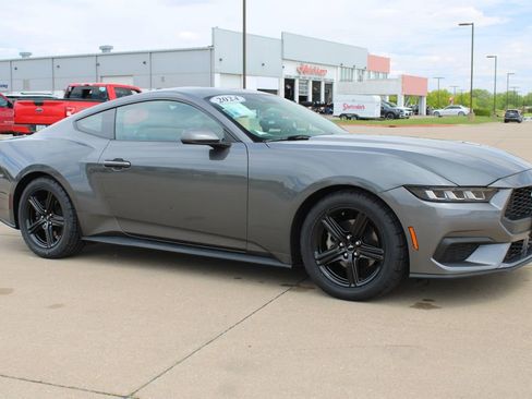 Used 2024 Ford Mustang Premium RWD image 3