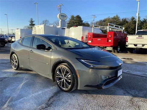 Used 2024 Toyota Prius Limited image 1
