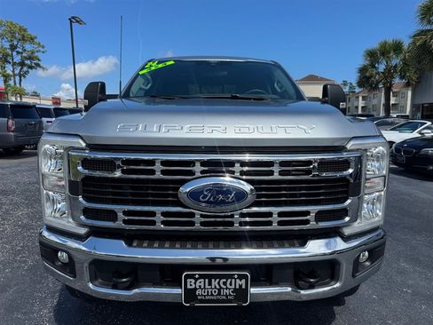 Used 2024 Ford F250 XLT w/ FX4 Off-Road Package AWD/4WD image 3