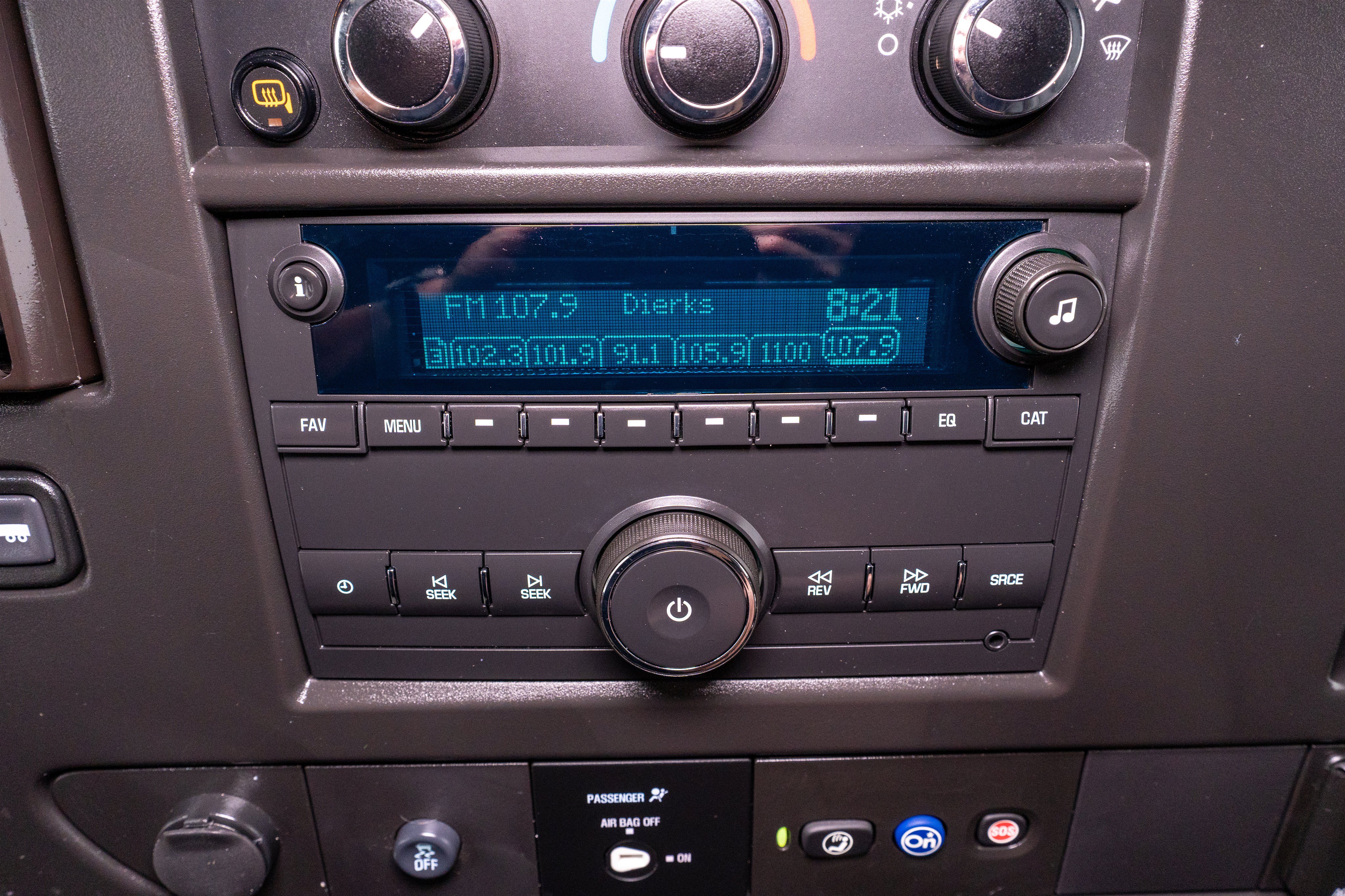 Used 2023 Chevrolet Express 2500 Extended w/ Driver Convenience Package RWD image 18