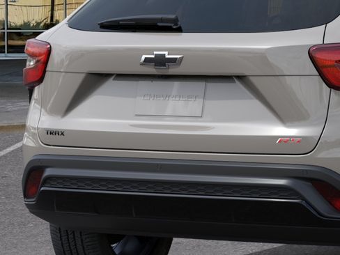 New 2026 Chevrolet Trax RS w/ Driver Confidence Package FWD image 15