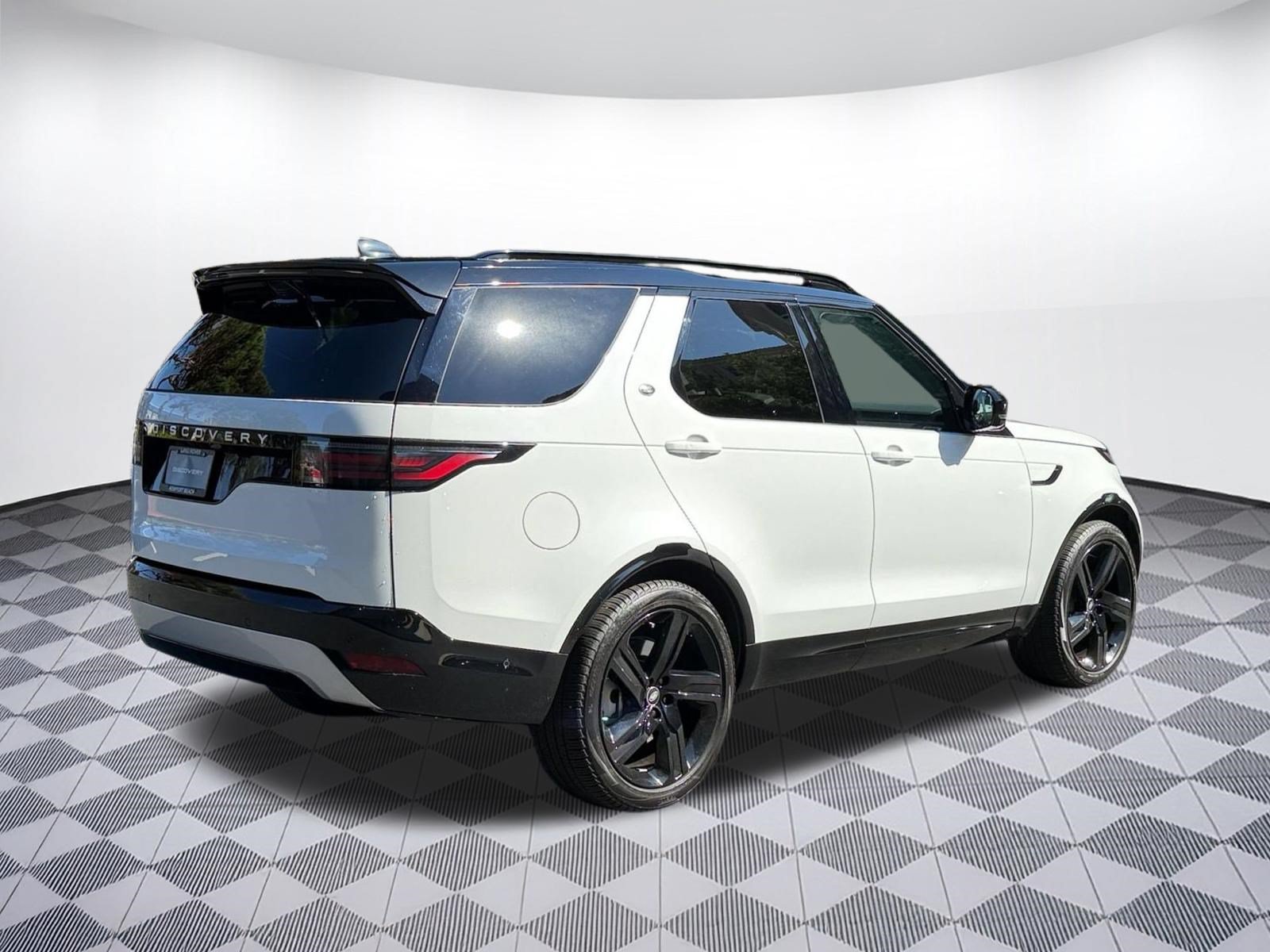 New 2026 Land Rover Discovery Limited Edition AWD/4WD image 9