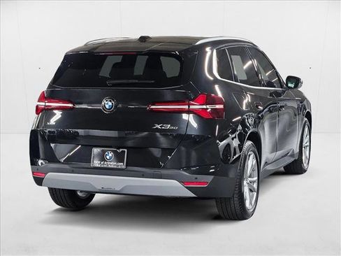 Used 2025 BMW X3 xDrive30i w/ Premium Package image 5