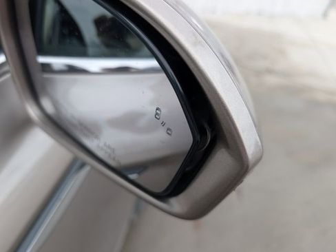 Used 2021 Lincoln Nautilus Reserve image 19