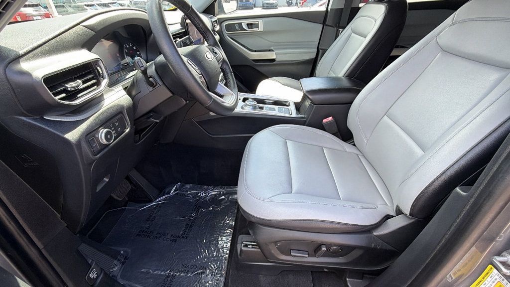 Used 2021 Ford Explorer XLT w/ Equipment Group 202A RWD image 23