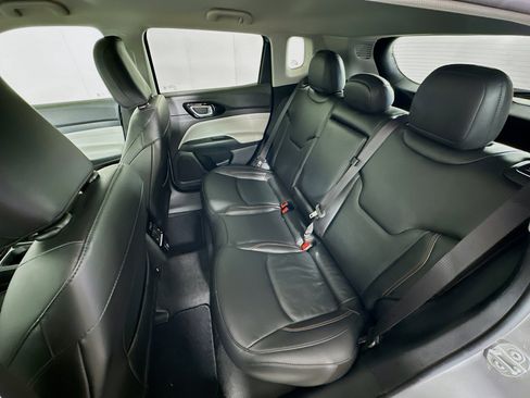 Used 2022 Jeep Compass Limited image 26