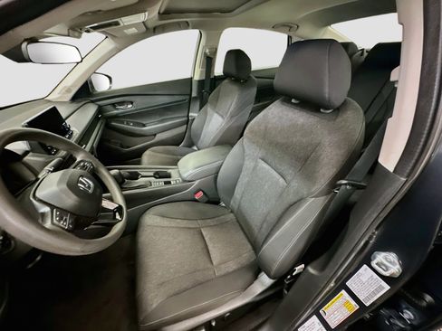 Used 2025 Honda Accord SE image 13