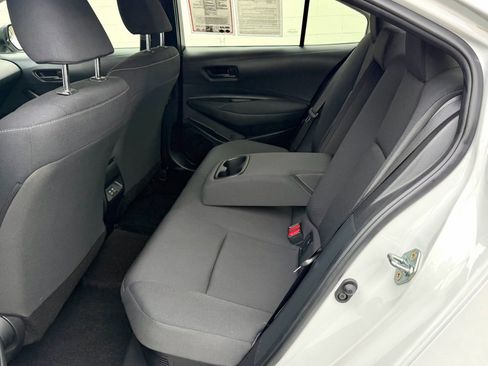 Certified 2024 Toyota Corolla LE image 29