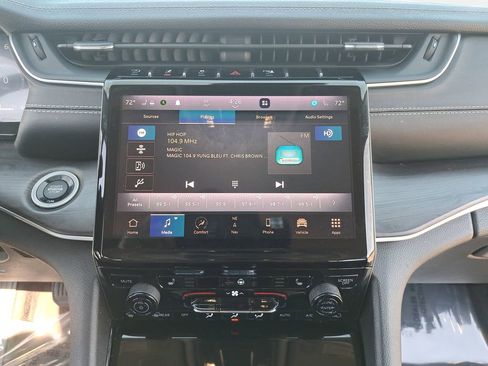 Certified 2021 Jeep Grand Cherokee L Limited AWD/4WD image 23