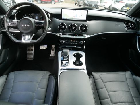 Certified 2023 Kia Stinger GT2 AWD/4WD image 10