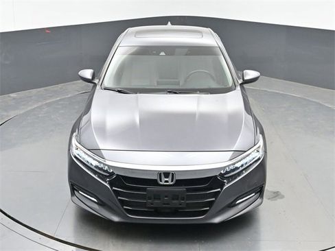 Used 2018 Honda Accord Touring image 14