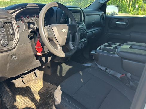 Used 2021 Chevrolet Silverado 1500 Custom AWD/4WD image 11