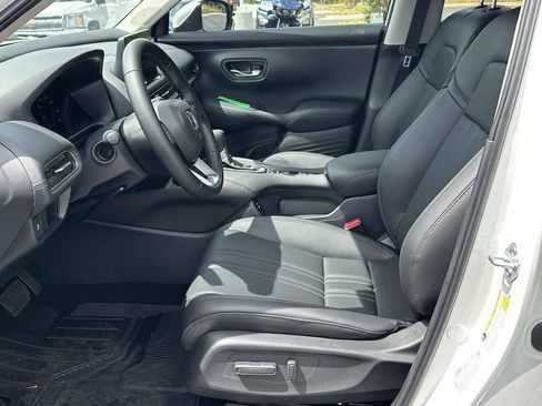 New 2026 Honda HR-V EX-L image 4