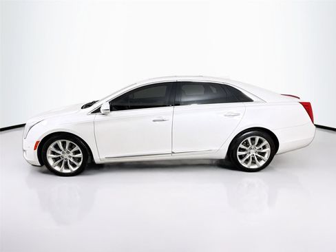 Used 2016 Cadillac XTS Luxury w/ Driver Awareness Package image 4